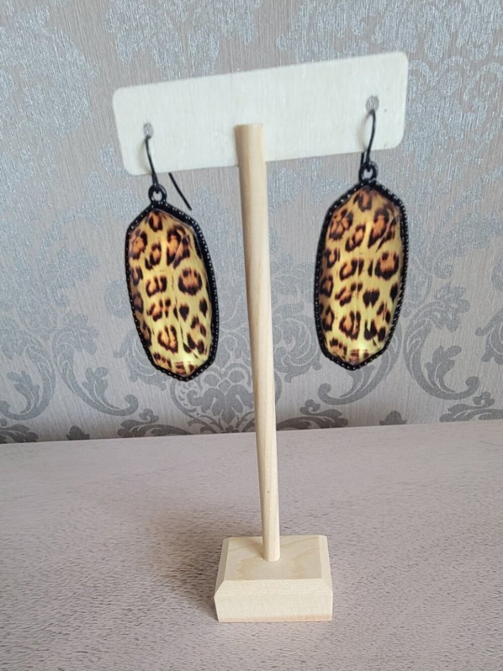 Mia Bengal Black Earrings